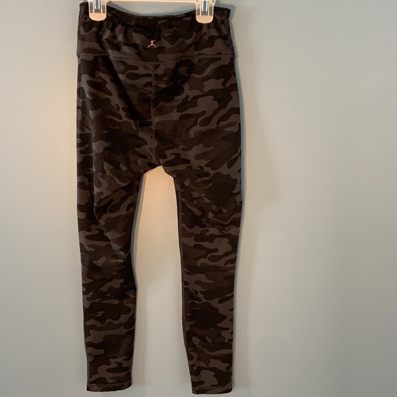 Danskin army - Picture 4 of 5